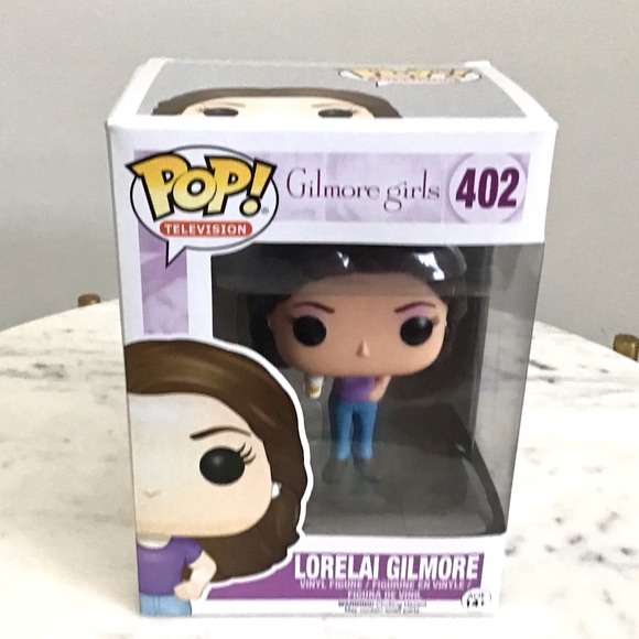 Lorelai Gilmore Vynil Figure New In Box - Picture 3 of 9